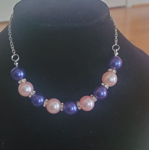 Pink and Blue Color Necklace.🌴 - Picture 7 of 9